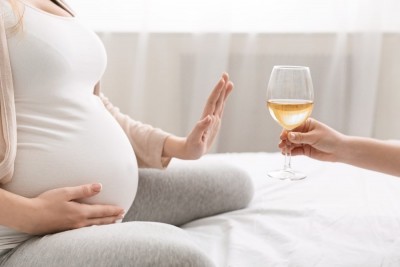 Ce nu trebuie să faci în timpul sarcinii. De ce e periculos consumul de alcool
